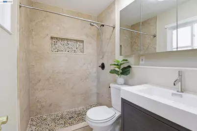 8023 Holanda Ln, Dublin, CA 94568 - Photo 13