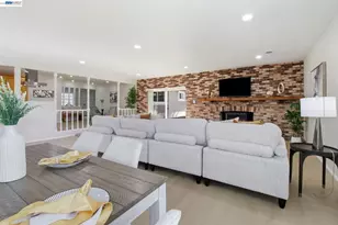 8023 Holanda Ln, Dublin, CA 94568 - Photo 3