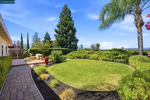723 Navaronne Way, Concord, CA 94518 - Photo 37
