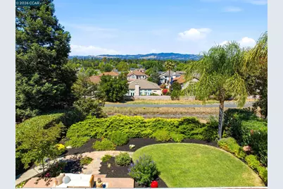 723 Navaronne Way, Concord, CA 94518 - Photo 39