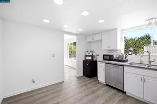 730 Stratford Ave, Dixon, CA 95620 - Photo 13