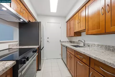 1069 Mohr Lane #C, Concord, CA 94518 - Photo 9
