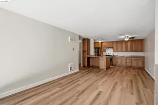 955 Shorepoint Ct, Alameda, CA 94501 - Photo 9