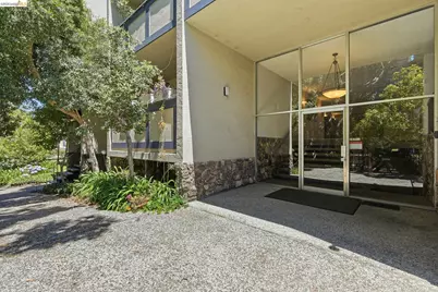 955 Shorepoint Ct #208, Alameda, CA 94501 - Photo 29