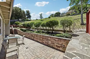 26 Oak Rd, Orinda, CA 94563 - Photo 41