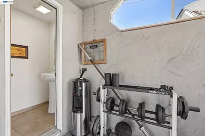 580 15th St, San Jose, CA 95112 - Photo 41