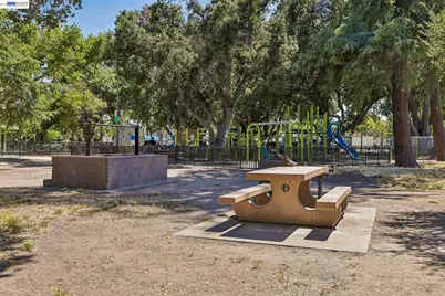 580 15th St, San Jose, CA 95112 - Photo 59