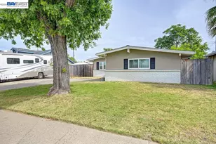 3637 Centinella Dr, North Highlands, CA 95660 - Photo 3