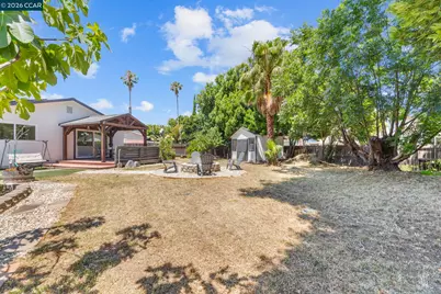 140 Wayne Ct, Vacaville, CA 95687 - Photo 35