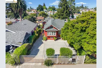 1251 Macarthur Blvd, Oakland, CA 94610 - Photo 19
