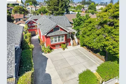 1251 Macarthur Blvd, Oakland, CA 94610 - Photo 9