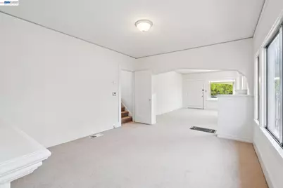 5775 Adeline St, Oakland, CA 94608 - Photo 11