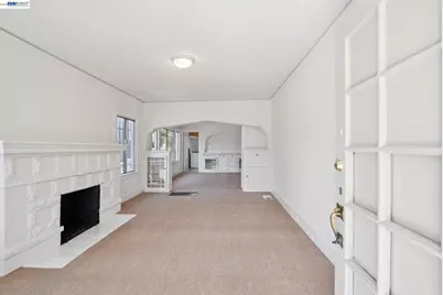 5775 Adeline St, Oakland, CA 94608 - Photo 3