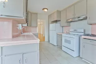 2920 76th Ave, Oakland, CA 94605 - Photo 13
