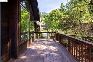 6685 Shepherd Canyon Rd, Oakland, CA 94611 - Photo 25