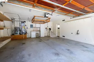 6685 Shepherd Canyon Rd, Oakland, CA 94611 - Photo 57