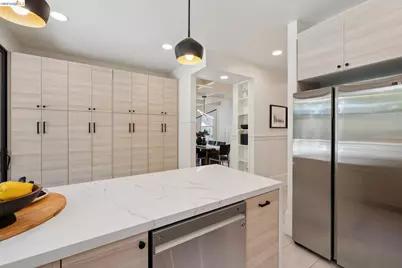 583 Mira Vista Ave, Oakland, CA 94610 - Photo 25