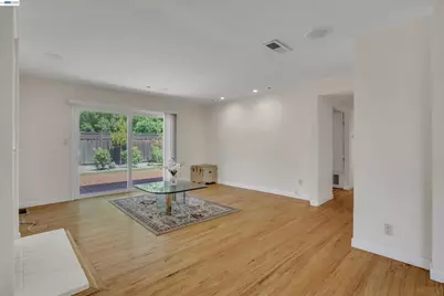 2090 Coolidge Dr, Santa Clara, CA 95051 - Photo 11