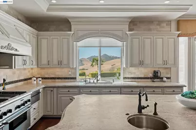 27 Eagle Ridge Ln, Danville, CA 94506 - Photo 15