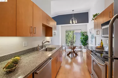 6 Schooner Ct, Richmond, CA 94804 - Photo 15