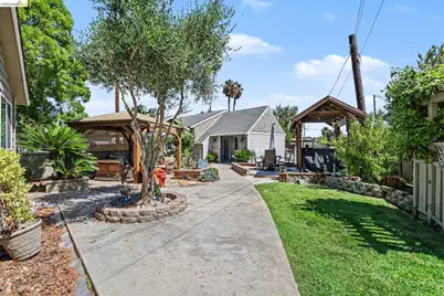 611 Riverview Pl, Bethel Island, CA 94511 - Photo 5