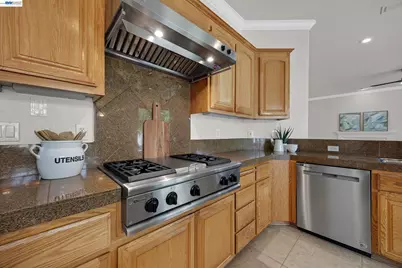 4855 Piper Glen Ter, Dublin, CA 94568 - Photo 9