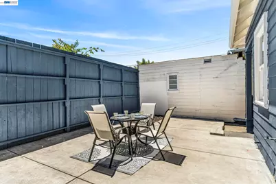 1538 17th Ave, Oakland, CA 94606 - Photo 27