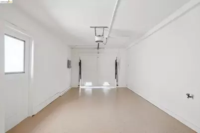1915 Clemens Rd, Oakland, CA 94602 - Photo 35