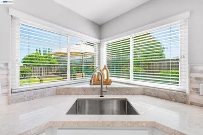 10049 El Dorado Dr, San Ramon, CA 94583 - Photo 23