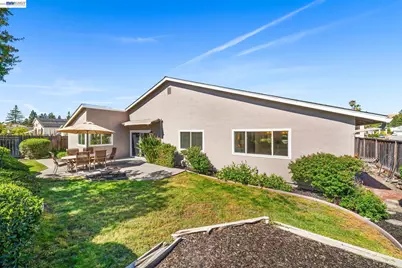 10049 El Dorado Dr, San Ramon, CA 94583 - Photo 49
