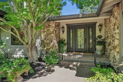 39 Comistas Ct, Walnut Creek, CA 94598 - Photo 3