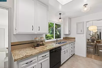 218 Overhill Rd, Orinda, CA 94563 - Photo 9