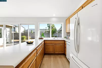 35135 Charmwood Ct, Newark, CA 94560 - Photo 13