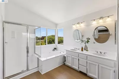 262 Ratto Rd, Alameda, CA 94502 - Photo 31