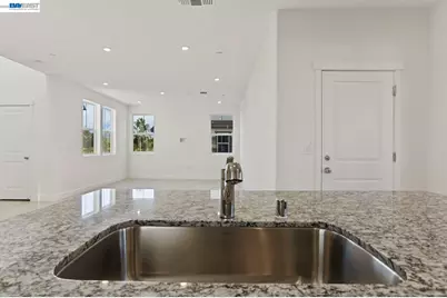 281 Central Parkway, Mountain House, CA 95391 - Photo 27