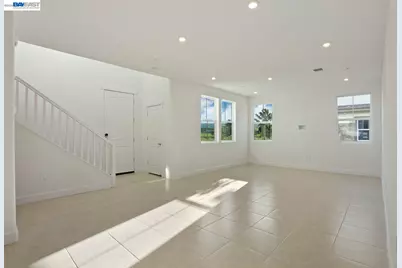 281 Central Parkway, Mountain House, CA 95391 - Photo 17