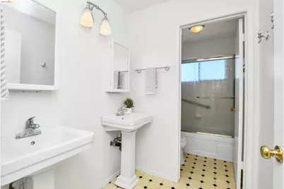 1386 Kathy Ct, Livermore, CA 94550 - Photo 19