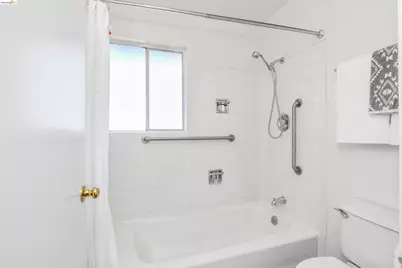 1386 Kathy Ct, Livermore, CA 94550 - Photo 23