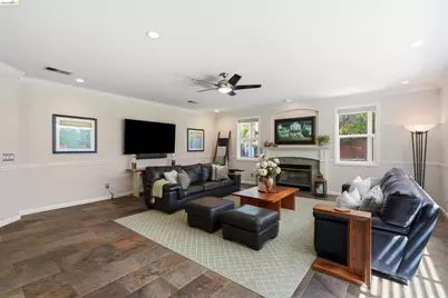 5048 Botting Ct, Antioch, CA 94531 - Photo 13