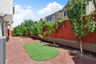 532 Isidoro Ave, Mountain House, CA 95391 - Photo 43