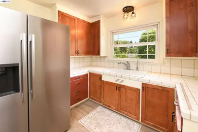 350 Strand Ave, Pleasant Hill, CA 94523 - Photo 7