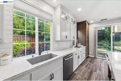 5625 Applegate Way, Dublin, CA 94568 - Photo 11