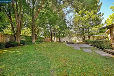 900 Woodland Dr, San Ramon, CA 94582 - Photo 35