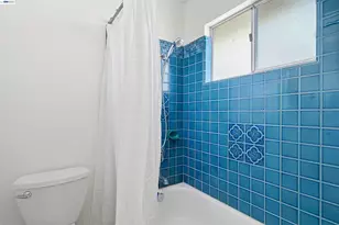 241 Garnet Dr, Livermore, CA 94550 - Photo 29