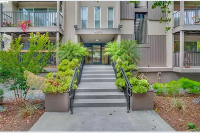 425 Orange St #202, Oakland, CA 94610 - Photo 1