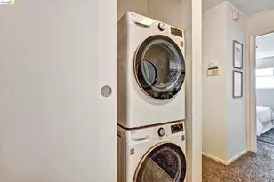 425 Orange St, Oakland, CA 94610 - Photo 25