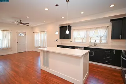 1514 88th Ave, Oakland, CA 94621 - Photo 9