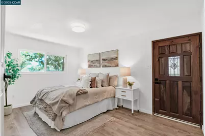 2072 Chalomar Rd, Concord, CA 94518 - Photo 13