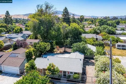 2072 Chalomar Rd, Concord, CA 94518 - Photo 39