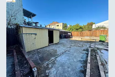 220 International Blvd, Oakland, CA 94606 - Photo 5